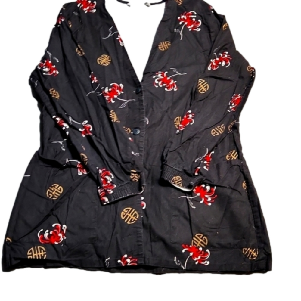 CHEROKEE size small long sleeve scrub top/ lab coat